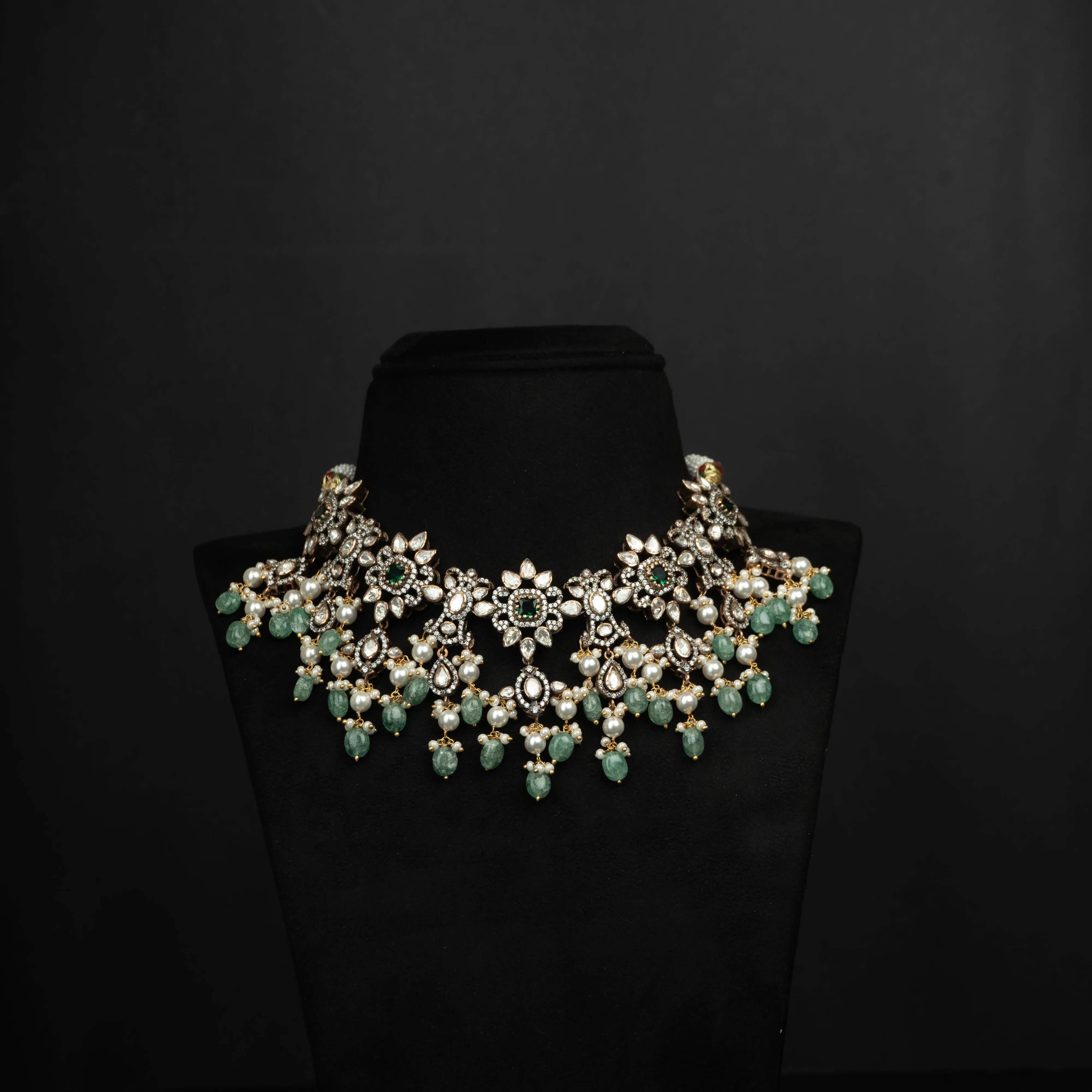 Aarin Silver Necklace