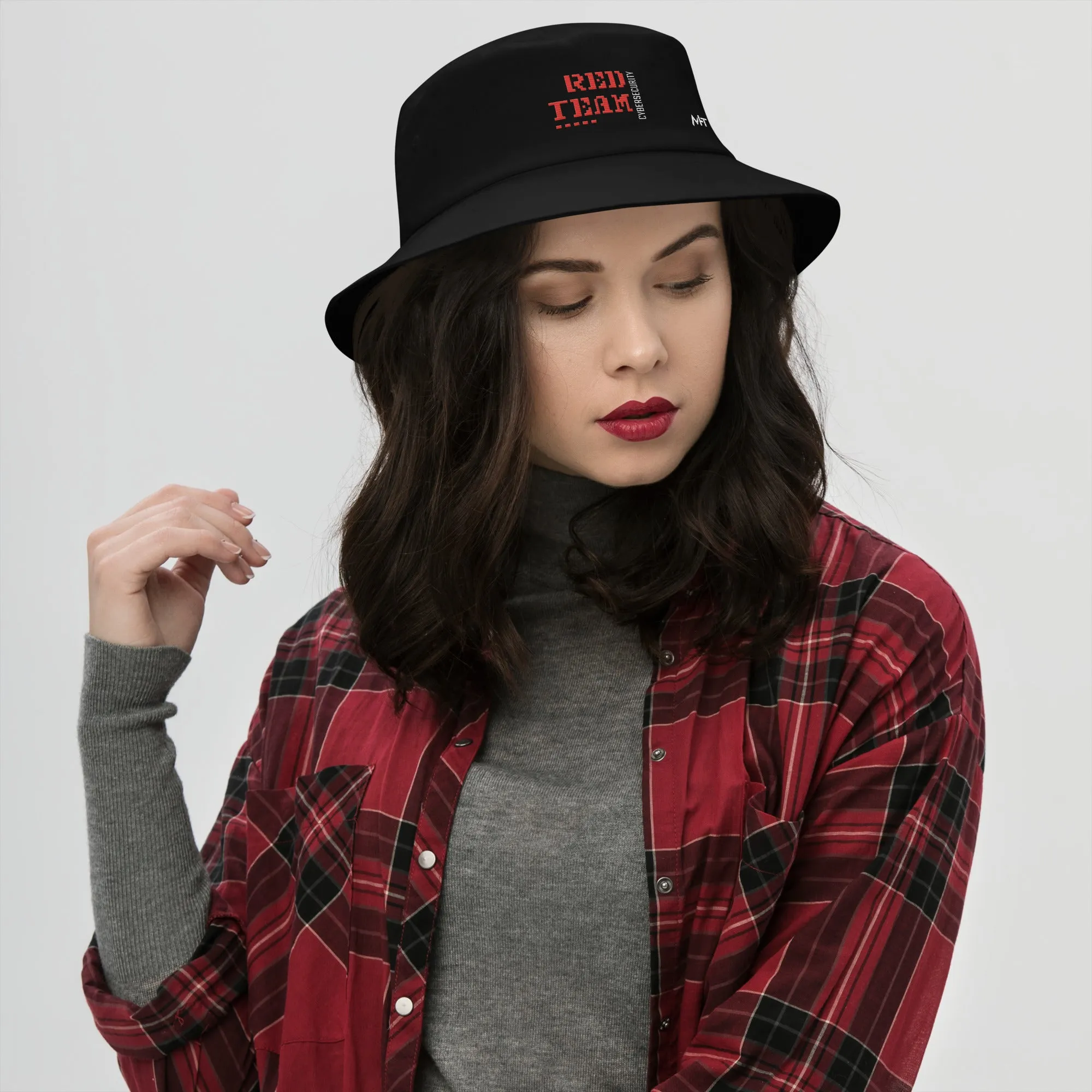 Cyber Security Red Team V15 - Bucket Hat