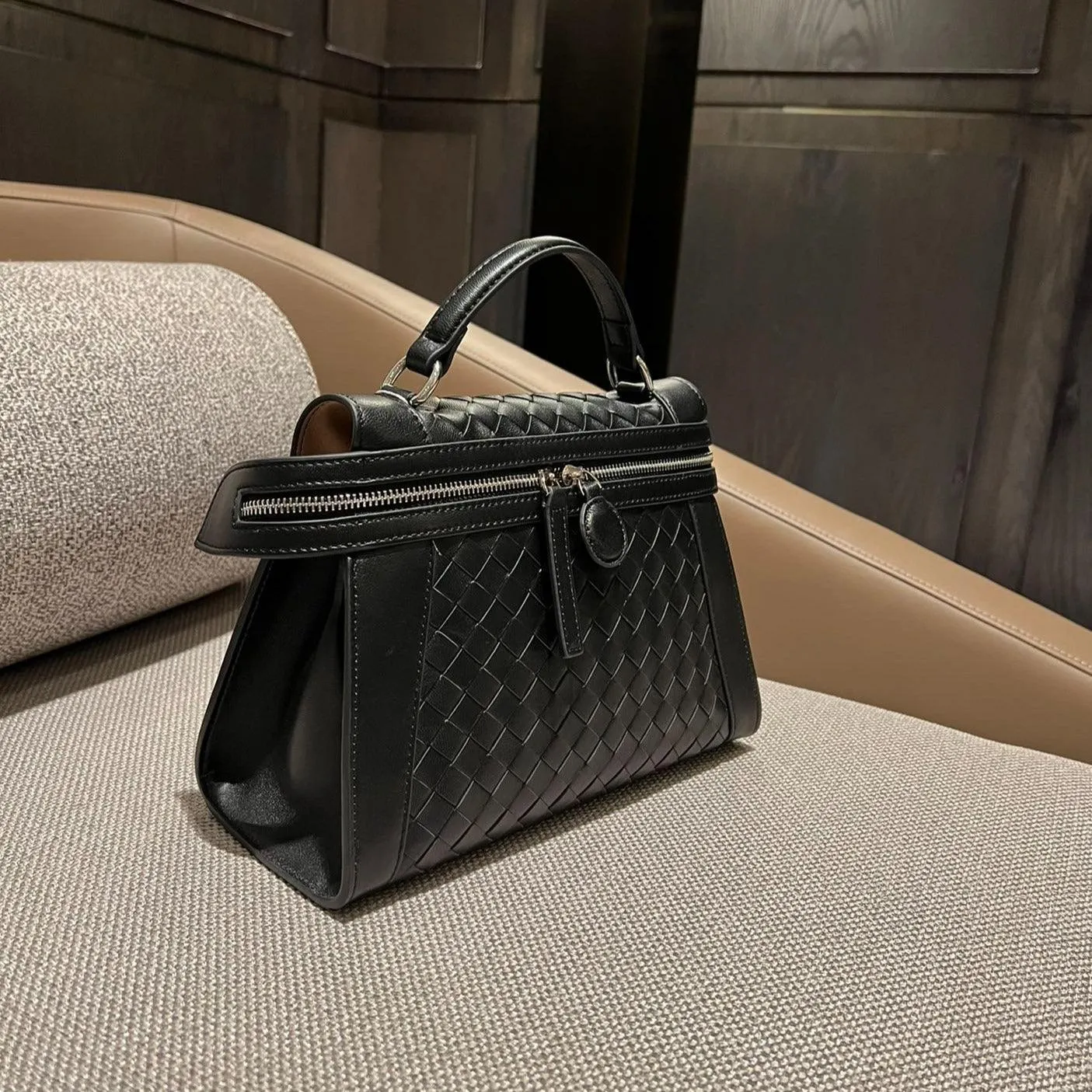 Italian Leather Box Bag, Lambskin Leather Handbag, Luxury Designer Bag, Italian Leather Box Bag, Classic Handbag