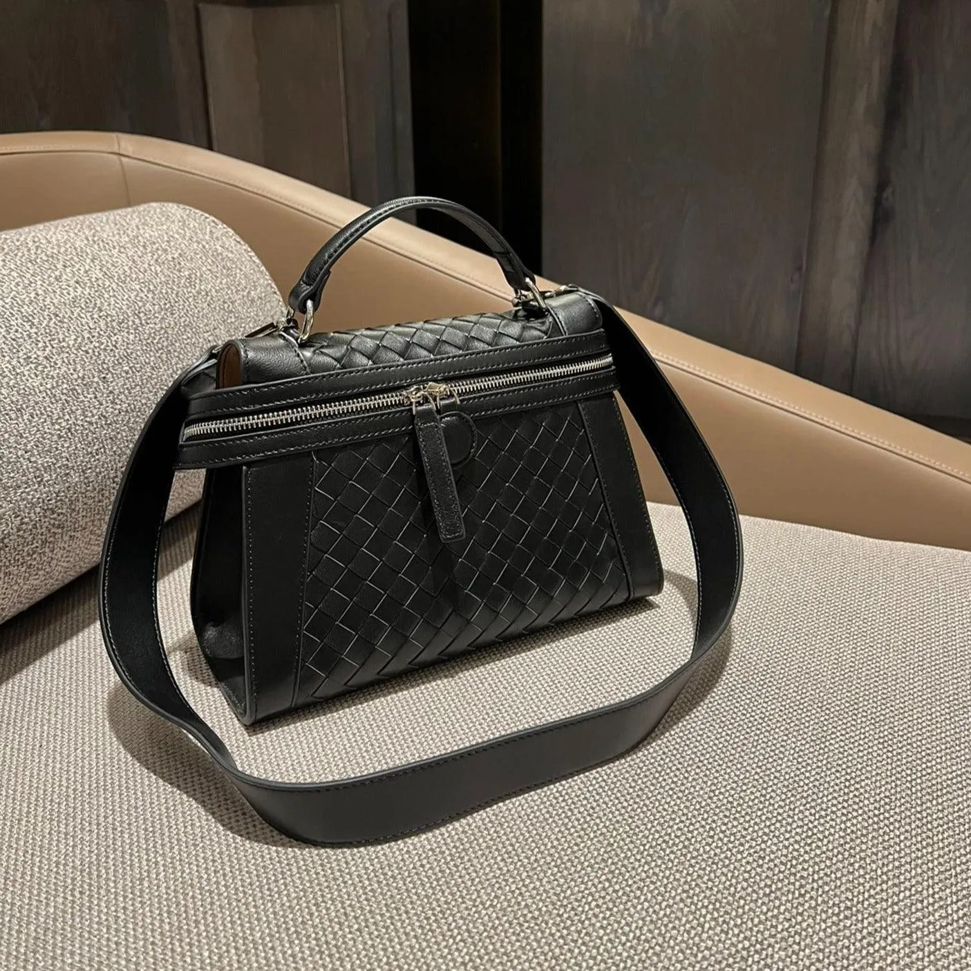 Italian Leather Box Bag, Lambskin Leather Handbag, Luxury Designer Bag, Italian Leather Box Bag, Classic Handbag