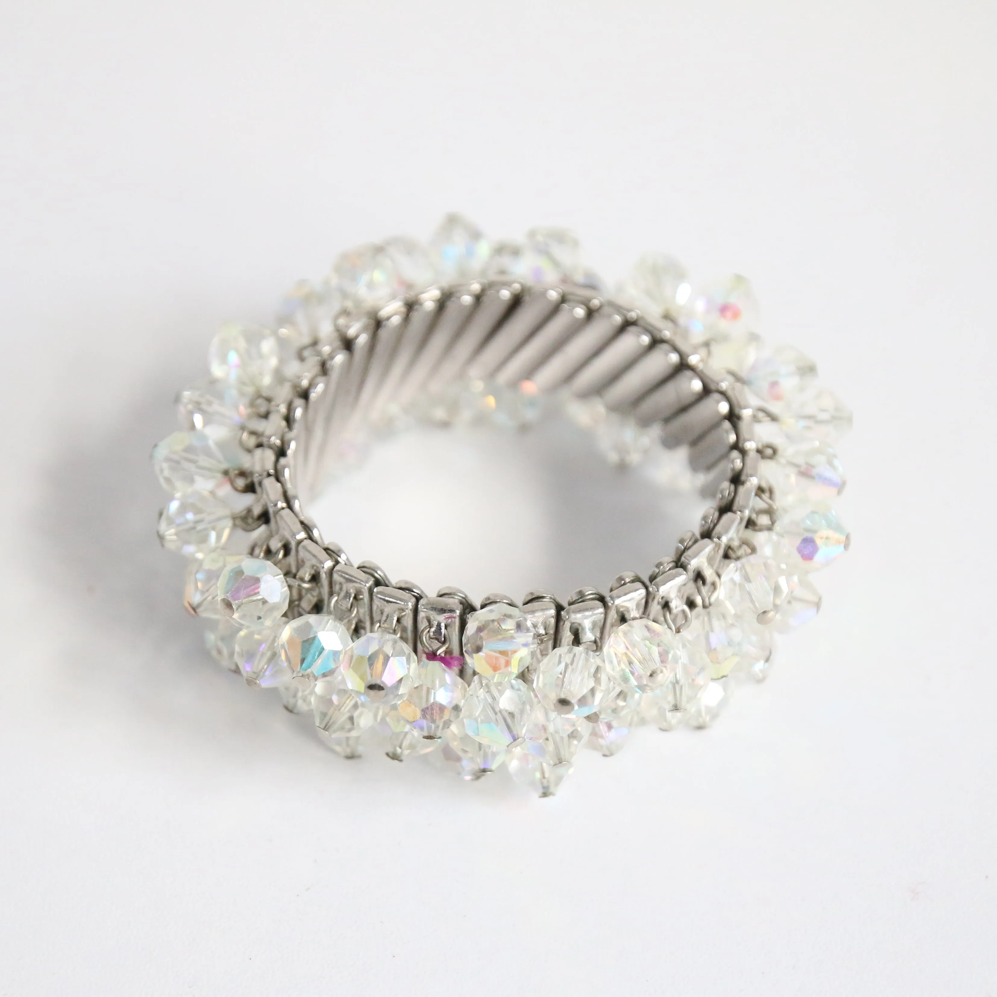 "Iridescent Dazzle" Vintage 1950's Expandable Iridescent Bead Bracelet