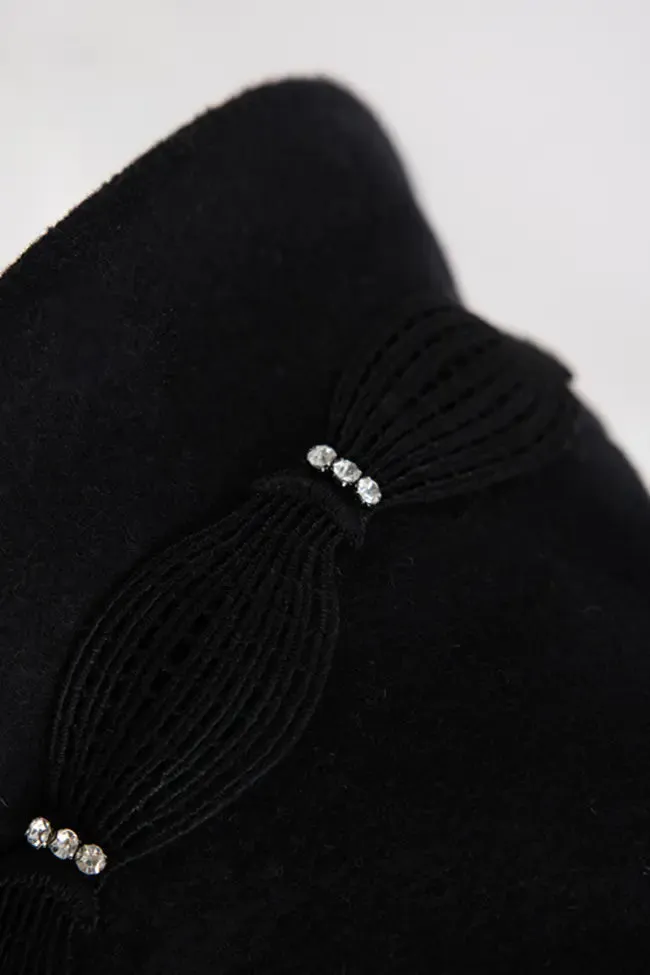 Retro Merino Wool Cloche Hat With Lace Trim
