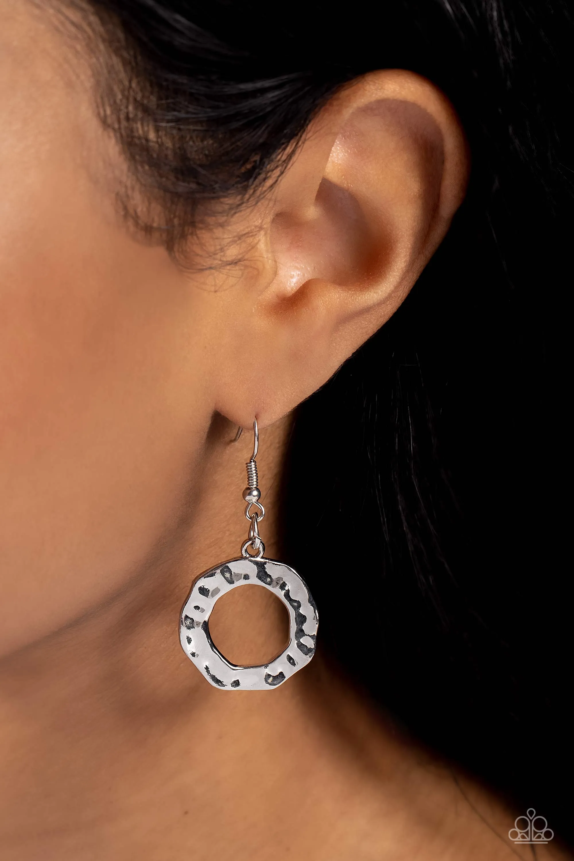 Rounded Redux - Silver Paparazzi Accessories