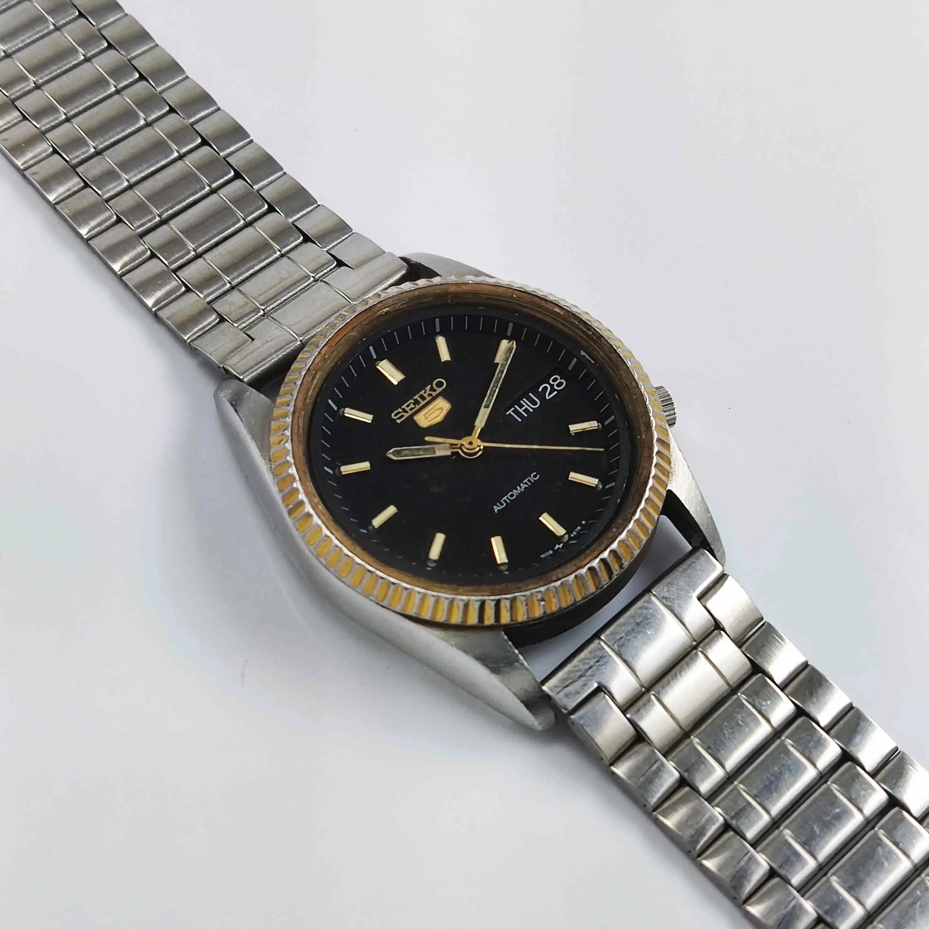Seiko 5 Automatic 7009A Black Dial Golden Bezel Men's Watch