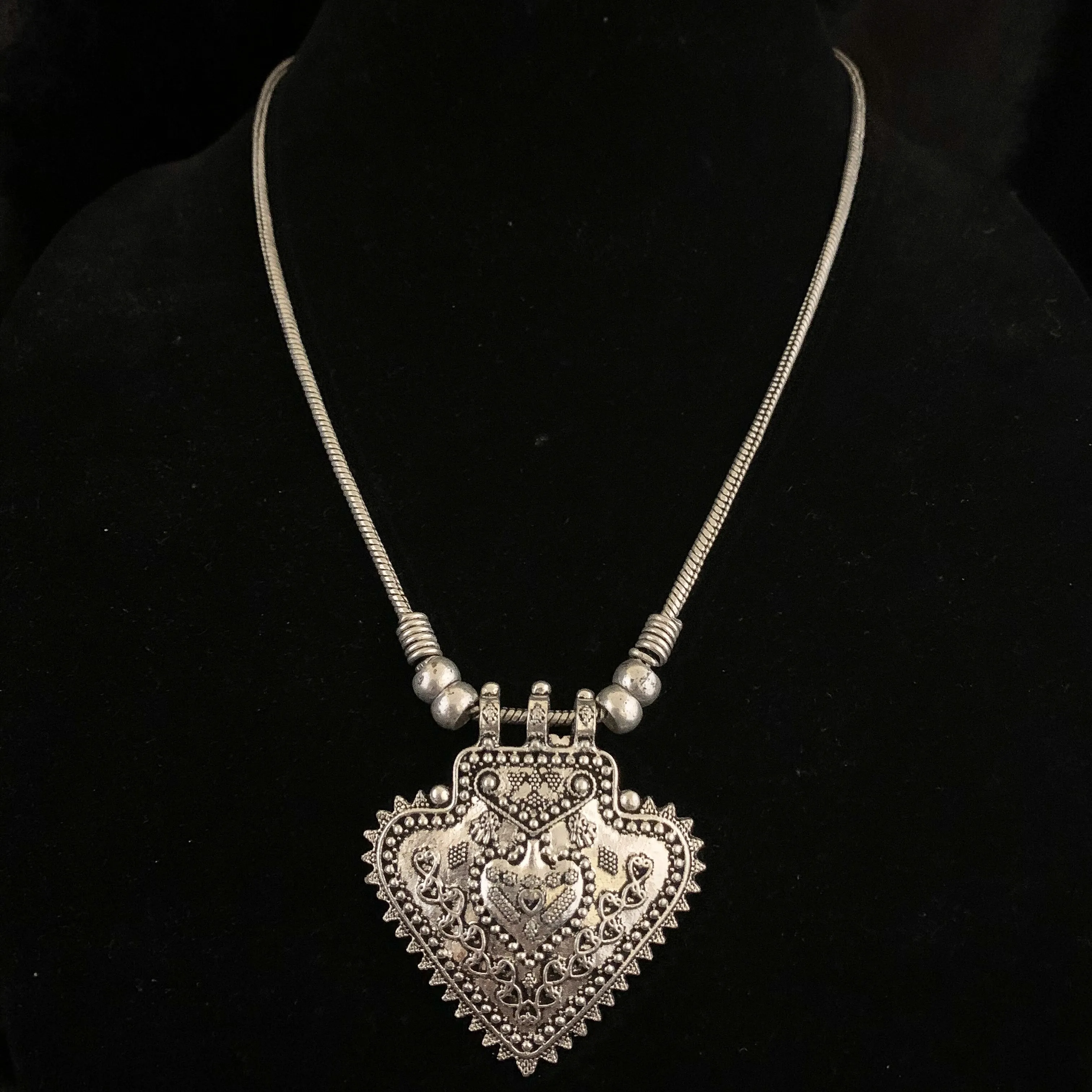 Stylish Chic Boho modern Oxidized silver Chain Necklace