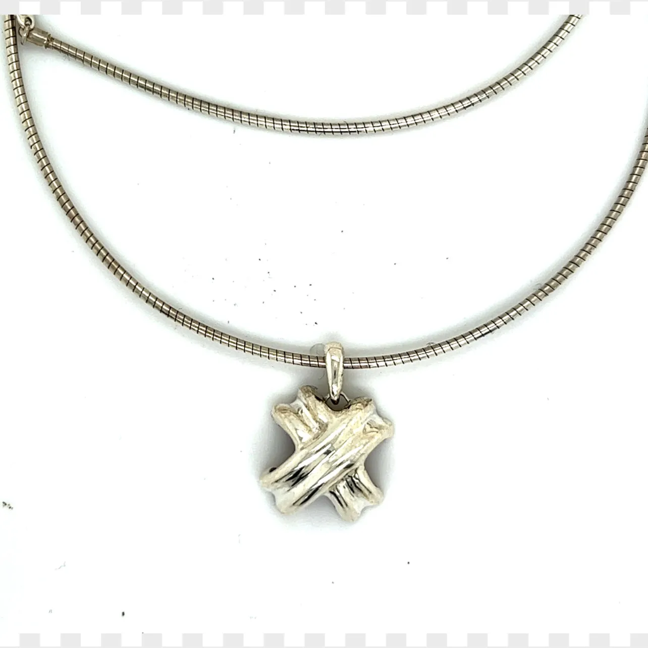 Tiffany & Co Estate X Signature Necklace 16" Sterling Silver TIF298