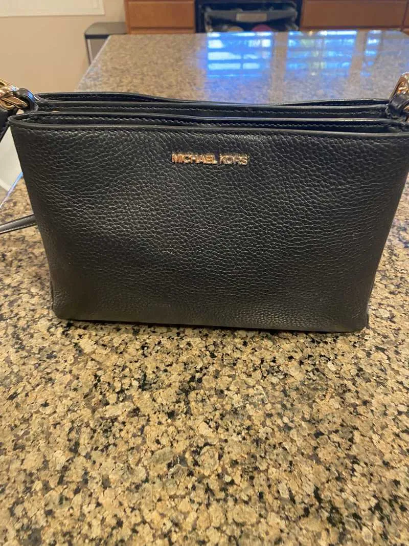 Trisha Medium Pebbled Leather Crossbody Bag