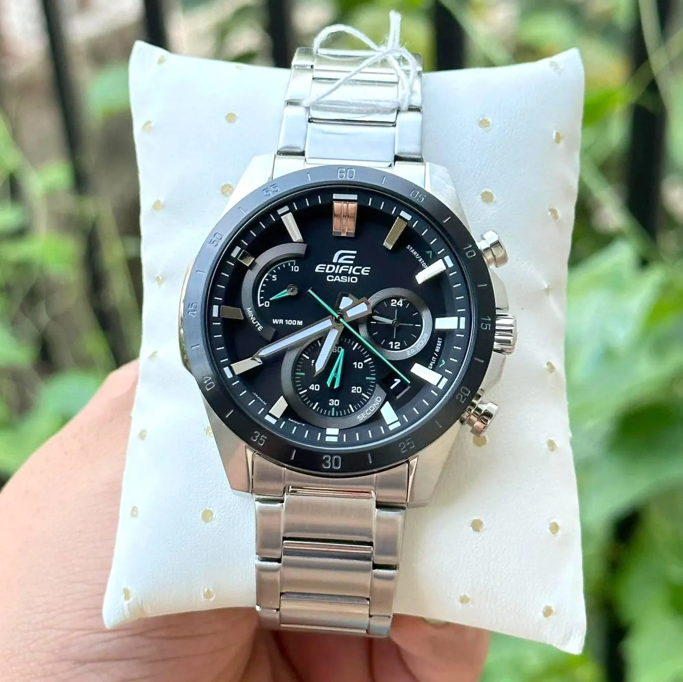 WW2010 Casio Edifice Chronograph Stainless Steel Silver Chain Watch EFR-573DB-1AVUDF